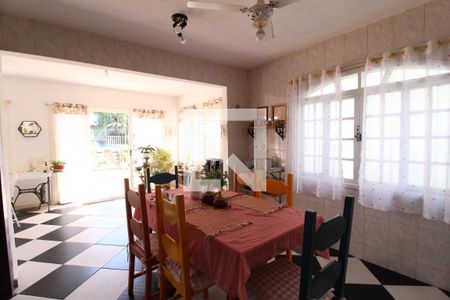 Casa de condomínio à venda com 550m², 4 quartos e 4 vagasCozinha