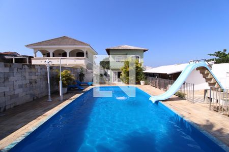 Casa de condomínio à venda com 550m², 4 quartos e 4 vagasPiscina