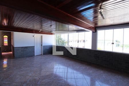 Casa de condomínio à venda com 550m², 4 quartos e 4 vagasSala - Casa dos Fundos