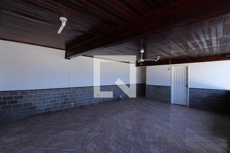 Casa de condomínio à venda com 550m², 4 quartos e 4 vagasSala - Casa dos Fundos