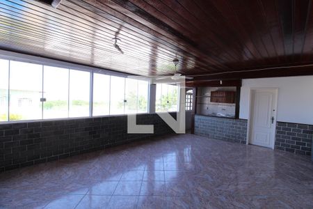 Casa de condomínio à venda com 550m², 4 quartos e 4 vagasSala - Casa dos Fundos