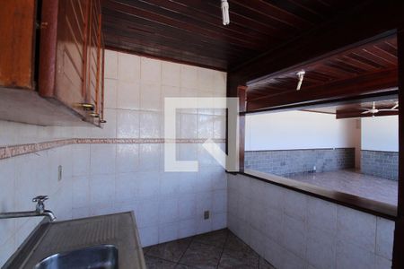 Casa de condomínio à venda com 550m², 4 quartos e 4 vagasCozinha - Casa dos Fundos