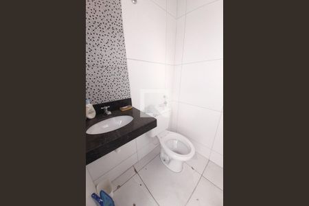 Casa para alugar com 132m², 2 quartos e 2 vagas Casa para alugar com 132m², 2 quartos e 2 vagasBanheiro 2