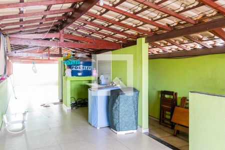 Casa à venda com 110m², 2 quartos e 1 vagaÁrea de Serviço