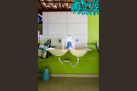 Casa à venda com 110m², 2 quartos e 1 vagaÁrea de Serviço