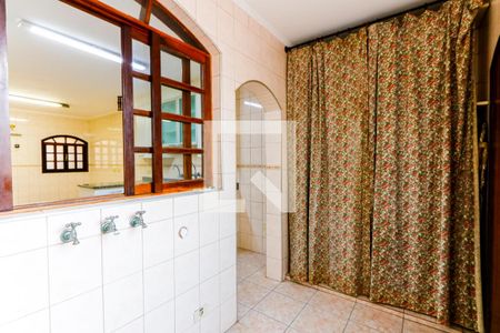 Casa à venda com 254m², 3 quartos e 2 vagasÁrea de serviço