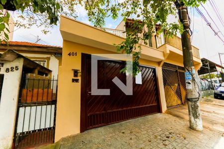 Casa à venda com 254m², 3 quartos e 2 vagasFachada