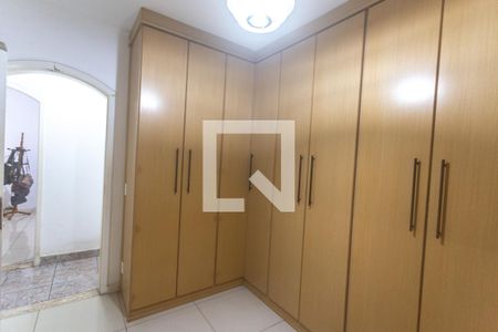 Casa à venda com 280m², 3 quartos e 3 vagasQuarto 2