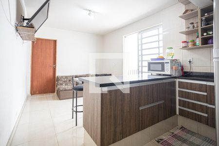 Casa para alugar com 200m², 3 quartos e 2 vagasCozinha