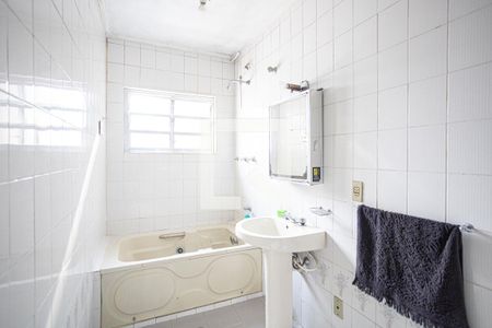 Casa para alugar com 200m², 3 quartos e 2 vagasBanheiro 2