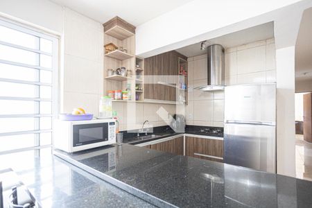 Casa para alugar com 200m², 3 quartos e 2 vagasCozinha