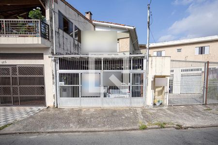 Casa para alugar com 200m², 3 quartos e 2 vagasFachada