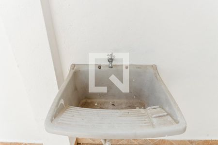 Casa para alugar com 70m², 2 quartos e sem vagaÁrea de Serviço e Quintal