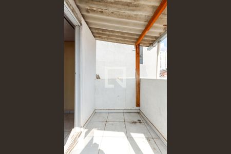 Sacada Quarto 1 de casa para alugar com 2 quartos, 70m² em Vila Santa Terezinha (zona Norte), São Paulo