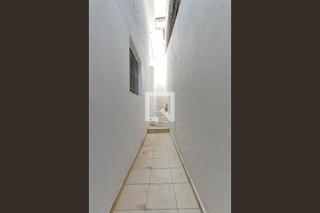 Casa para alugar com 70m², 2 quartos e sem vagaCorredor Entrada