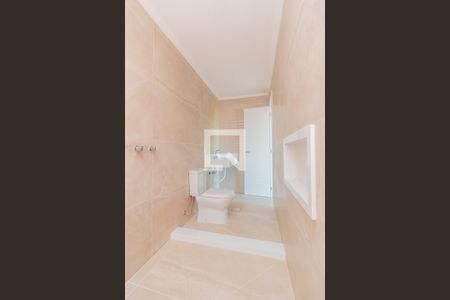 Casa à venda com 270m², 3 quartos e 4 vagasSuite