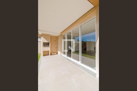 Casa à venda com 270m², 3 quartos e 4 vagasQuintal