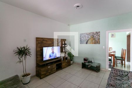 Sala de casa à venda com 4 quartos, 200m² em Campo Alegre, Belo Horizonte
