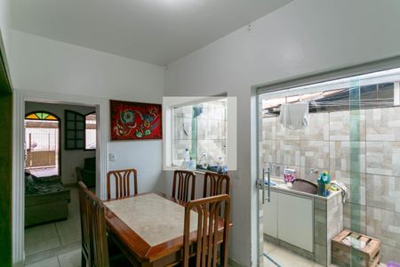Sala de Jantar de casa à venda com 4 quartos, 200m² em Campo Alegre, Belo Horizonte