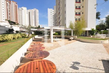 Apartamento à venda com 72m², 2 quartos e 2 vagasÁrea externa