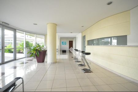 Apartamento à venda com 72m², 2 quartos e 2 vagasHall social 2