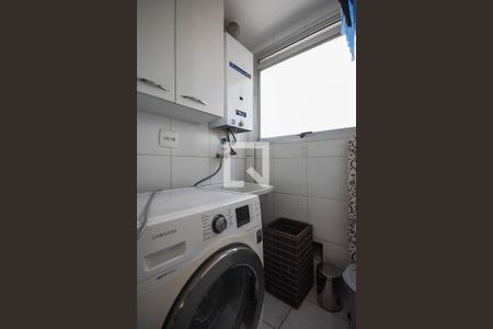 Apartamento à venda com 72m², 2 quartos e 2 vagasÁrea de serviço