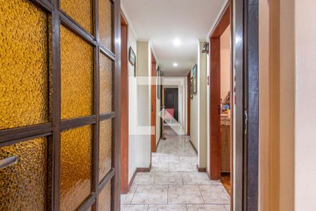Corredor de casa à venda com 5 quartos, 250m² em Jardim Botânico, Porto Alegre