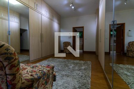 Casa à venda com 750m², 5 quartos e 10 vagasCloset do quarto 5