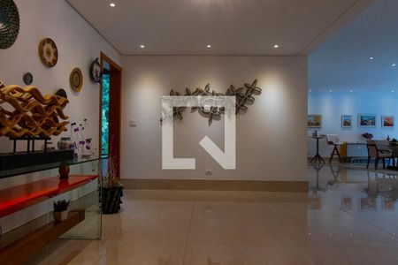 Entrada de casa à venda com 5 quartos, 750m² em Jardim Marajoara, São Paulo