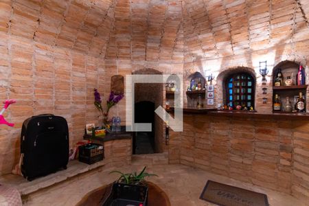 Casa à venda com 750m², 5 quartos e 10 vagasAdega