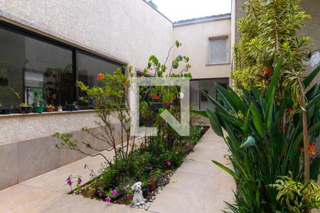Casa à venda com 750m², 5 quartos e 10 vagasJardim fundos