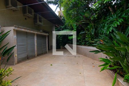 Casa à venda com 750m², 5 quartos e 10 vagasJardim fundos