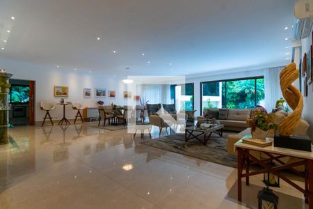 Sala 1 de casa à venda com 5 quartos, 750m² em Jardim Marajoara, São Paulo