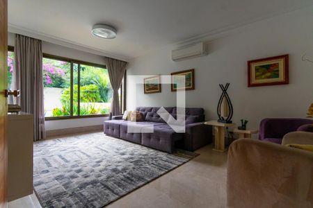 Casa à venda com 750m², 5 quartos e 10 vagasSala 2