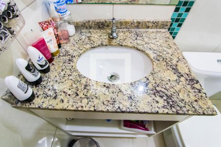 Apartamento para alugar com 80m², 2 quartos e 2 vagasBanheiro do quarto 1