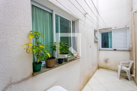 Apartamento para alugar com 80m², 2 quartos e 2 vagasQuintal