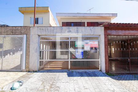 Casa à venda com 89m², 3 quartos e 2 vagasFachada