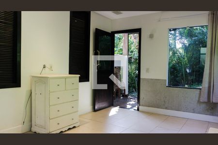 Casa de condomínio à venda com 1500m², 4 quartos e 8 vagas Casa de condomínio à venda com 1500m², 4 quartos e 8 vagasSala 2