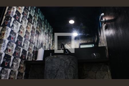 Casa de condomínio à venda com 1500m², 4 quartos e 8 vagas Casa de condomínio à venda com 1500m², 4 quartos e 8 vagasLavabo