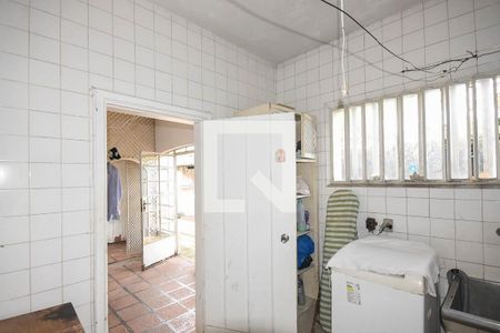 Casa à venda com 500m², 4 quartos e 5 vagas Casa à venda com 500m², 4 quartos e 5 vagasÁrea de serviço