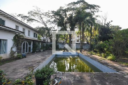 Casa à venda com 500m², 4 quartos e 5 vagas Casa à venda com 500m², 4 quartos e 5 vagasPiscina
