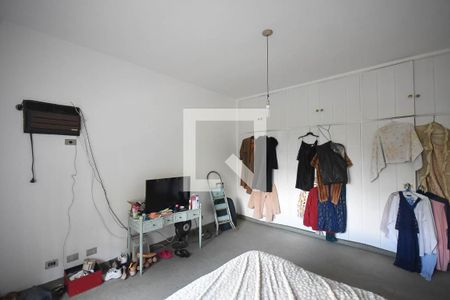 Casa à venda com 500m², 4 quartos e 5 vagas Casa à venda com 500m², 4 quartos e 5 vagasSuíte 2