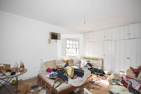 Casa à venda com 500m², 4 quartos e 5 vagas Casa à venda com 500m², 4 quartos e 5 vagasSuíte 3