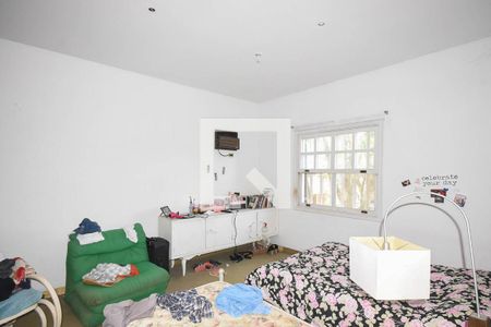 Casa à venda com 500m², 4 quartos e 5 vagas Casa à venda com 500m², 4 quartos e 5 vagasSuíte 1