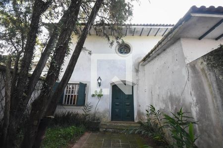 Casa à venda com 500m², 4 quartos e 5 vagas Casa à venda com 500m², 4 quartos e 5 vagasEntrada