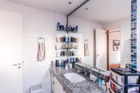 Apartamento para alugar com 178m², 3 quartos e 3 vagasBanheiro Suíte 1