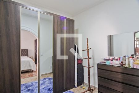 Casa à venda com 360m², 3 quartos e 2 vagasCloset da suíte