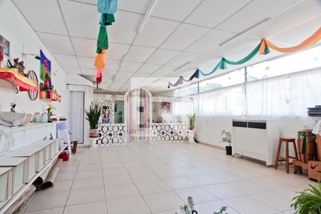 Casa à venda com 360m², 3 quartos e 2 vagasSalão