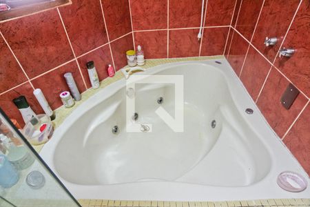 Casa à venda com 360m², 3 quartos e 2 vagasBanheiro da Suíte