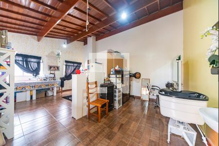 Casa à venda com 300m², 4 quartos e 4 vagasSalão Superior